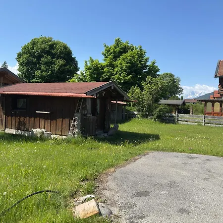 Hébergement de vacances Alpenvilla Liboria Mit Sauna Garten Und 5 Schlafzimmern Wallgau