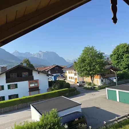 Alpenvilla Liboria Mit Sauna Garten Und 5 Schlafzimmern * Wallgau