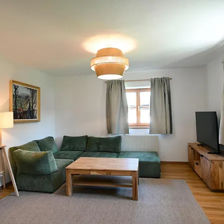 度假居 Alpenvilla Liboria Mit Sauna Garten Und 5 Schlafzimmern *