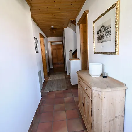 度假居 Alpenvilla Liboria Mit Sauna Garten Und 5 Schlafzimmern 瓦尔高