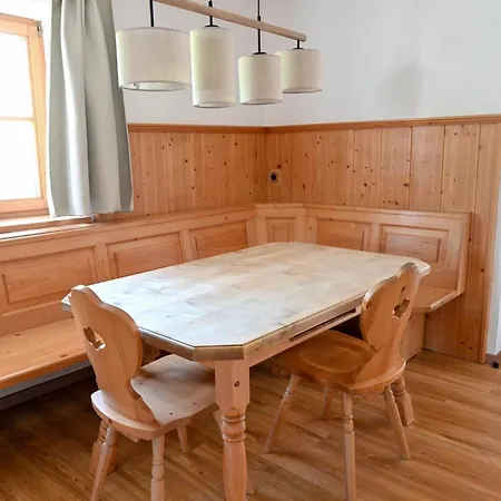 Alpenvilla Liboria Mit Sauna Garten Und 5 Schlafzimmern