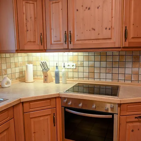Alpenvilla Liboria Mit Sauna Garten Und 5 Schlafzimmern 度假居 *
