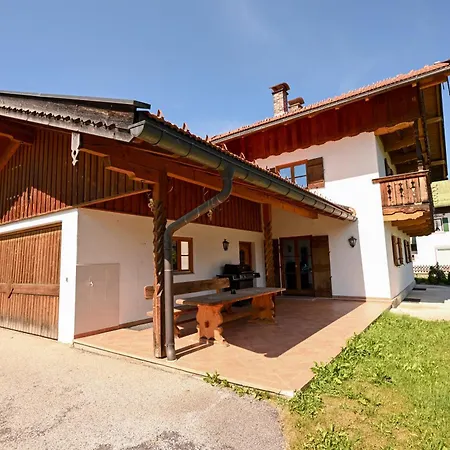 Alpenvilla Liboria Mit Sauna Garten Und 5 Schlafzimmern * Wallgau
