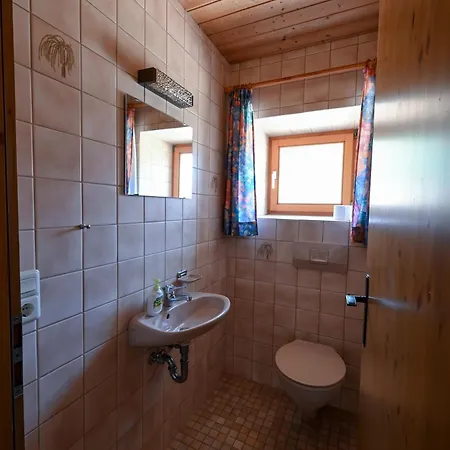 Alpenvilla Liboria Mit Sauna Garten Und 5 Schlafzimmern *