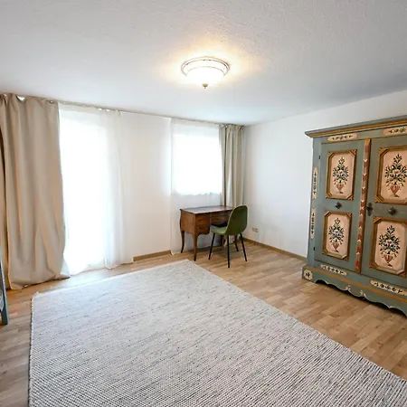 Alpenvilla Liboria Mit Sauna Garten Und 5 Schlafzimmern